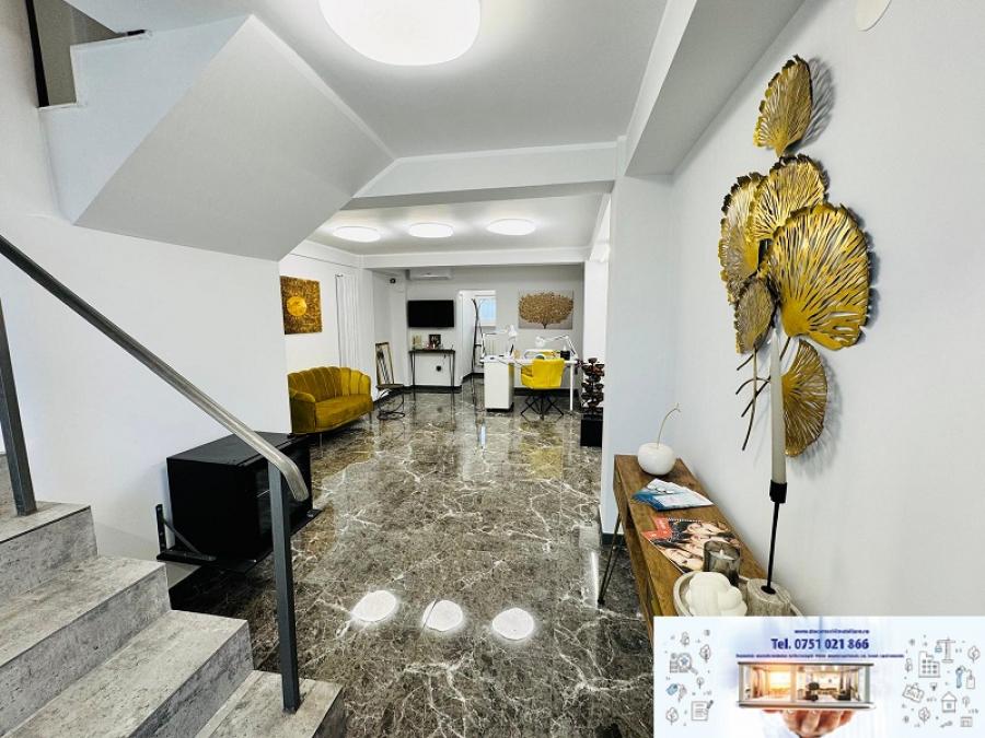 Spatiu-comercial Centru comercial De vanzare