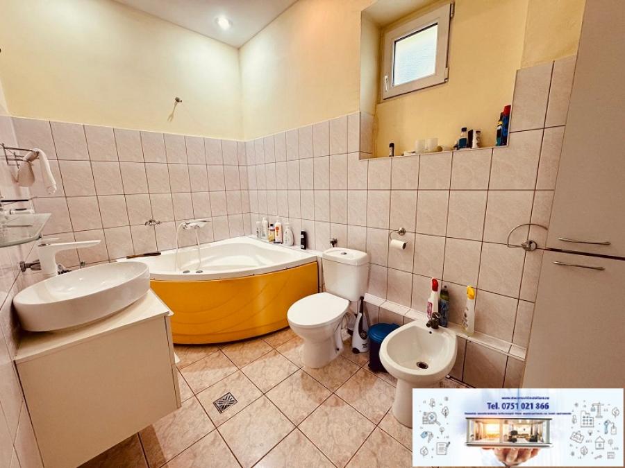 Casa De locuit De vanzare