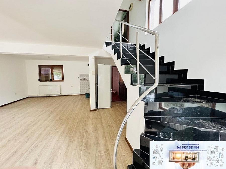 Casa De locuit De vanzare