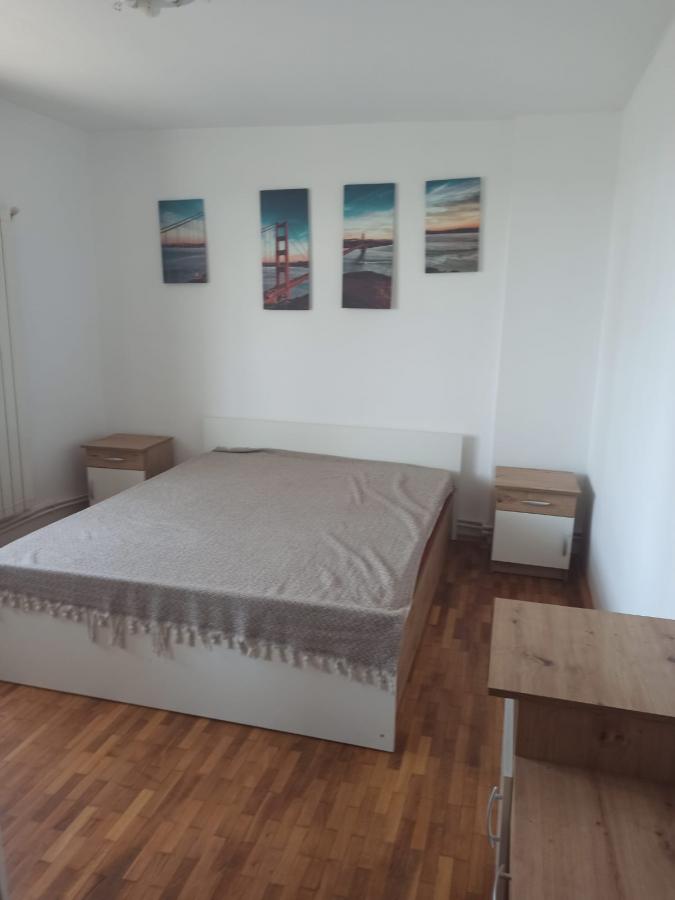 Apartament De locuit De inchiriat